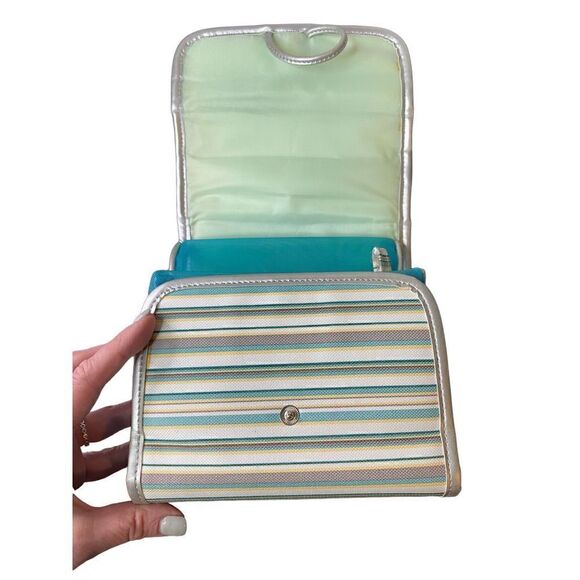 Avon Striped Hanging Travel Accessory With 3 Removable zippered pouches - Picture 4 of 9